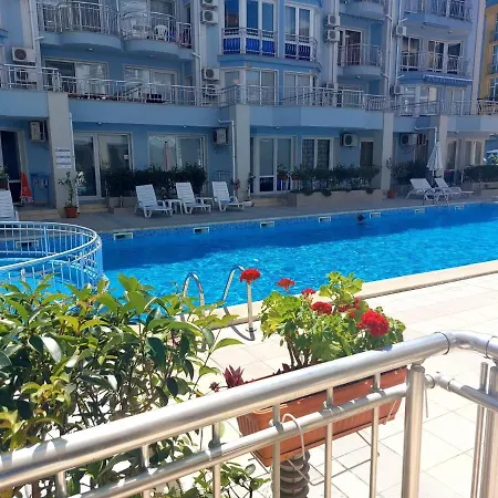 דירה And In Sunny Dream Family Complex In סאני ביץ'